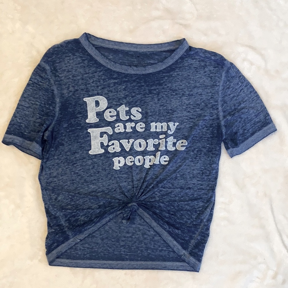 M• Blue Pets Are My Favorite People Crop Top